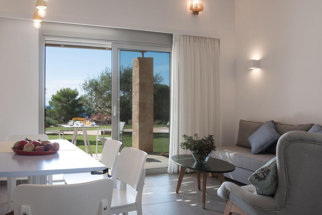 Pefkides Apartment Marathopoli Bagian luar foto